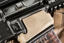 4965-BK - ERGO GRIP AR15/M16/M4 Magazine well Black