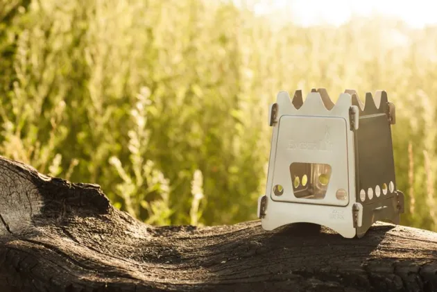 EL02 - EMBERLIT Ultra-Lite Wood Stove Réchaud Démontable Titane