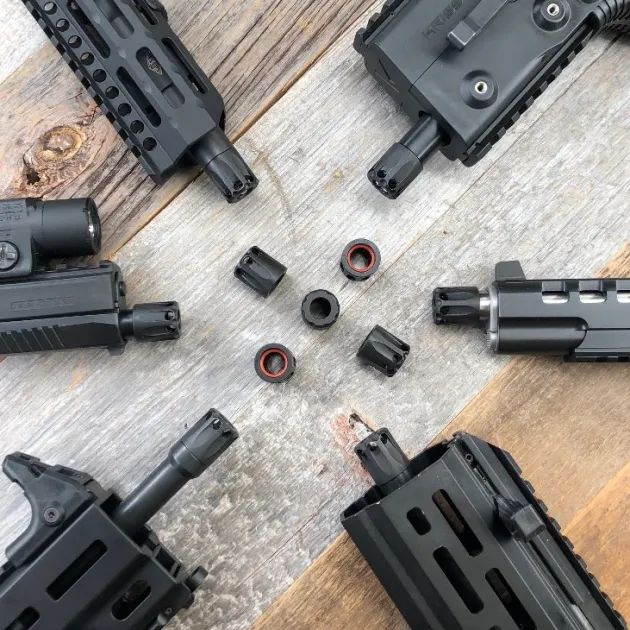 10147-01 - HBindustries Micro Comp + Thread Protector Black 10MM 9/16-24