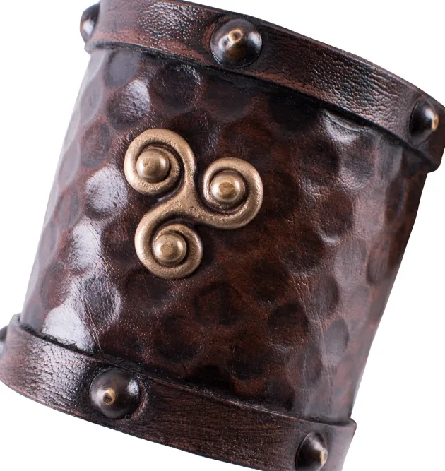 1616553400 - LARP Petit protège-bras cuir, triskèle celtique