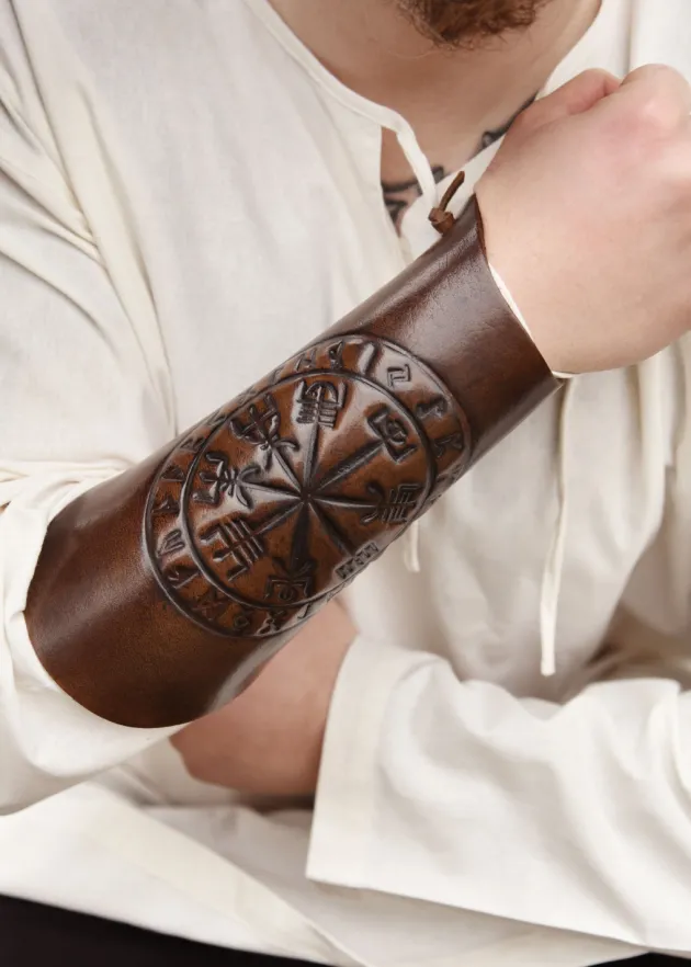 1680000350 - LARP 1 Protège-bras en cuir avec embossage Vegvísir, marron, 1 pièce