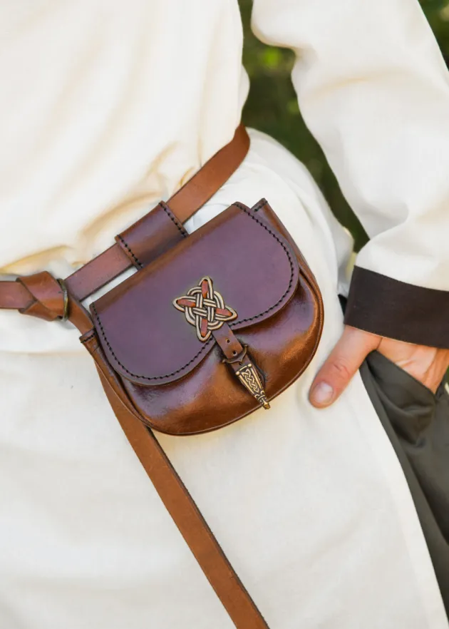 1616414400 - LARP Sacoche Cuir avec ornements celtiques