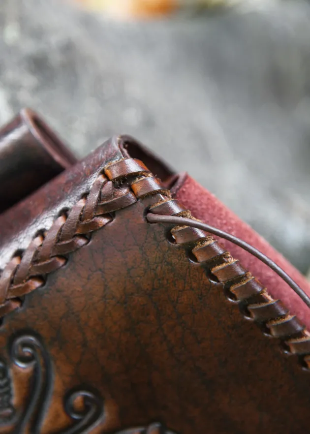 1680000320 - LARP Sacoche Cuir Estampillée Dragon