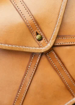 1616398800 - LARP Sac romain en cuir, Pera