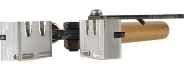 90303 - Lee Precision - Moule à balle à tête ronde double cavité 358-158-RF
