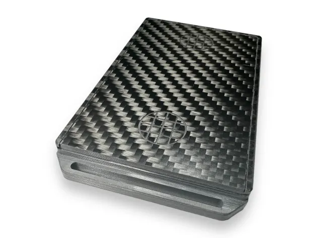 MAR105 - MARATAC Slide-Top Card Holder Fibre de Carbone