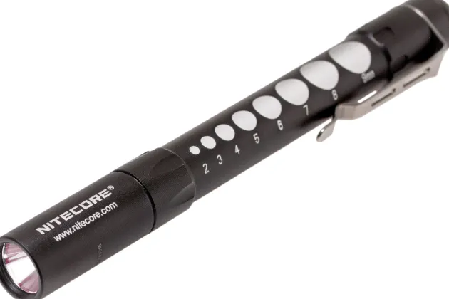 NCMT06MD - NITECORE MT06MD Lampe Stylo Médicale 180lm