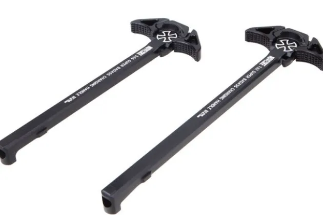 05000900 - Noveske Super Badass Charging Handle(5.56 Black)