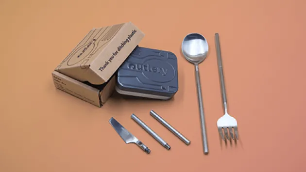 OUTRAIN - Outlery set de couverts démontables Arc en ciel