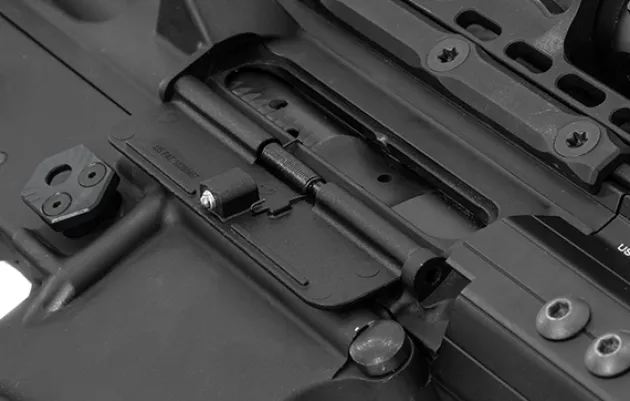 RBT-TKSDC - UTG® Quick Install Dust Cover, Matte Black, .223/5.56