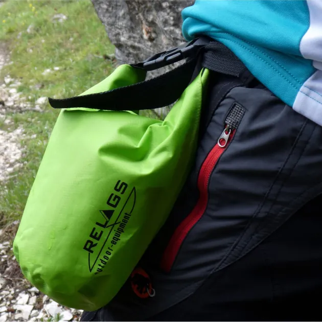 RL712102 - BASIC NATURE Dry Bag '210T' 2L Vert Pomme