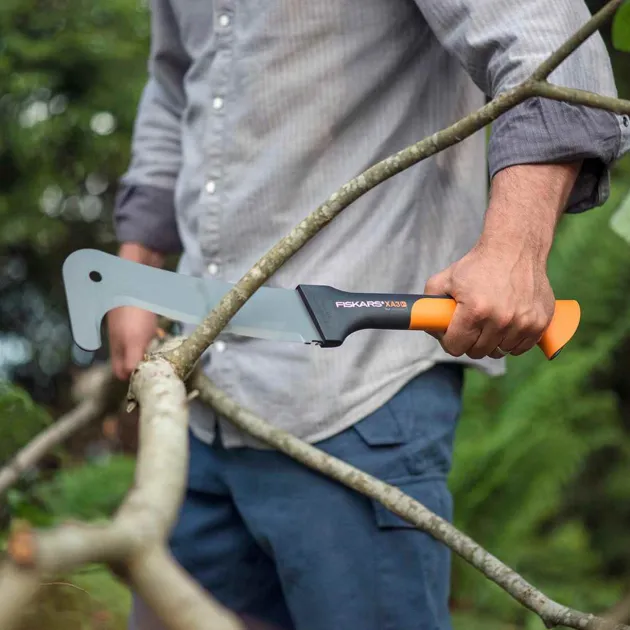 RL661021 - Fiskars Serpe/Machette XA3