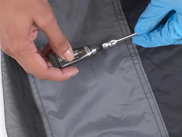 RL302757 - Gear Aid Camp Repair Kit 18 pièces