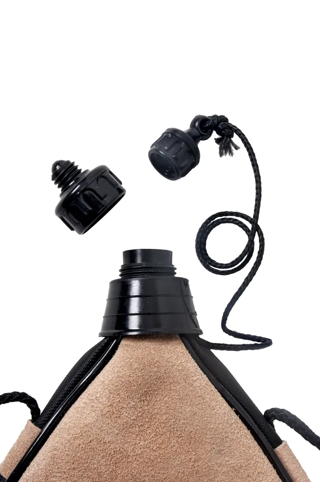 RL558800 - Origin Outdoors Gourde originale en cuir 1L