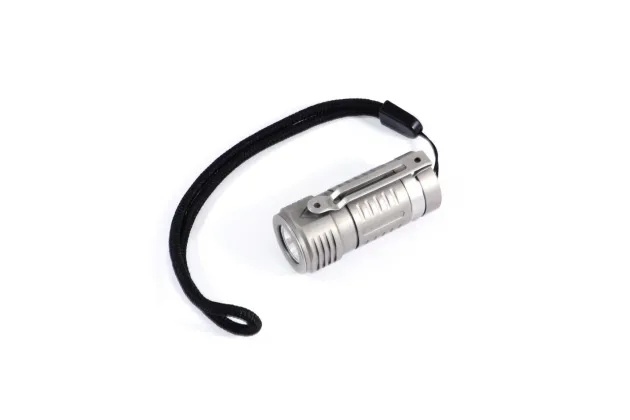 RL012505 - Origin Outdoors Lampe de poche LED Titane