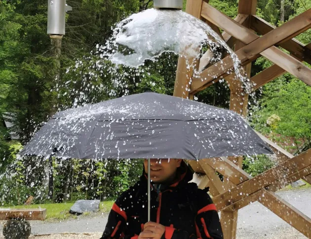 RL020163 - Origin Outdoors Parapluie de rando large noir