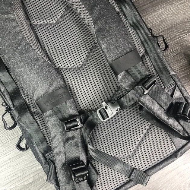 810118SBLK - Vanquest sac à dos ADDAX-18 SOLID BLACK