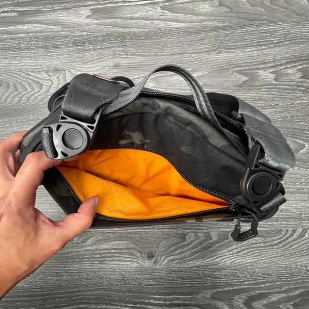 851104SBLK - VANQUEST TEKKO-4 Sling Bag Bandoulière SOLID BLACK
