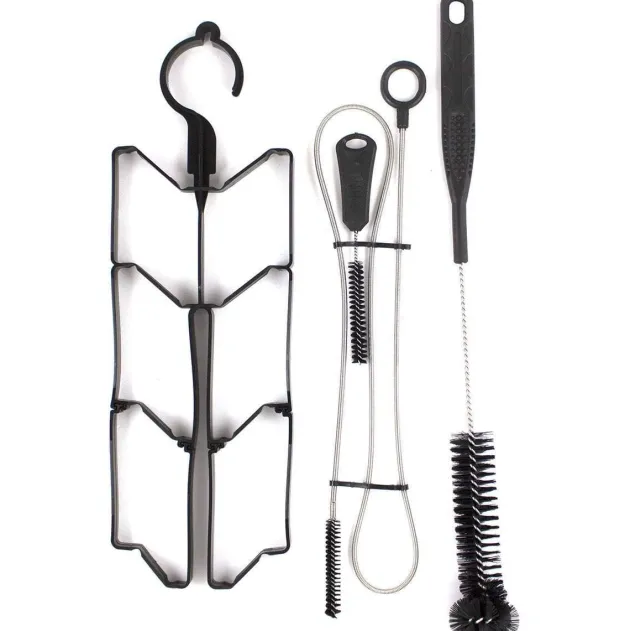 SPC2549 - Mil-Tec kit de nettoyage poche à eau