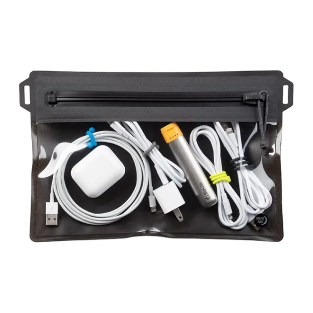 SPC32659 - Nite Ize Pochette étanche RunOff médium charbon