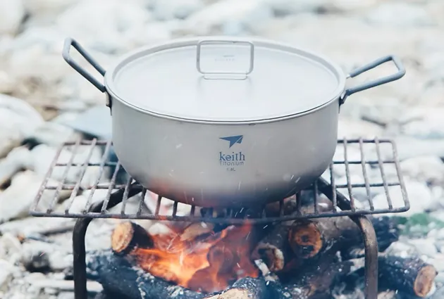 TI8301 - Keith Marmite Casserole Titane 6L
