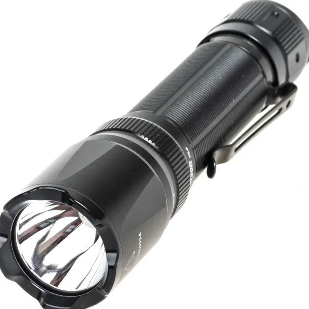 TK20RV2 - Fenix TK20R V2 lampe rechargeable 3000 lumens