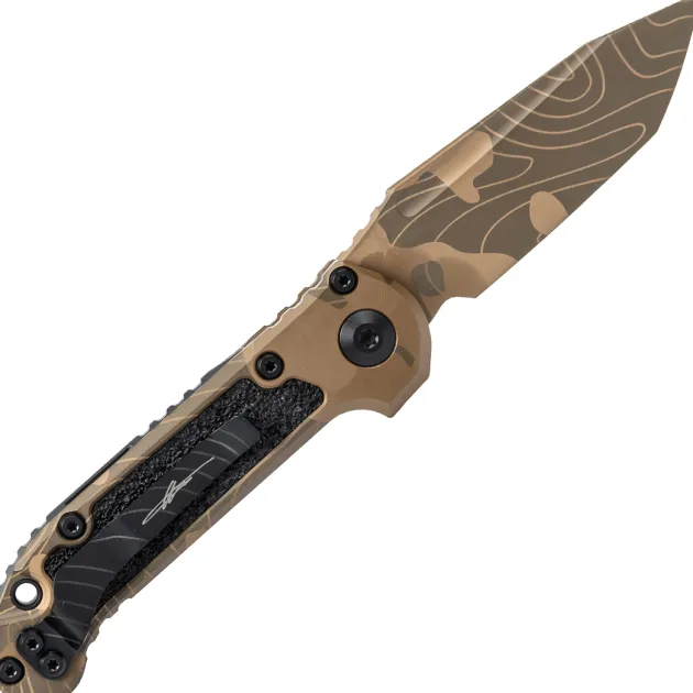 1136-1 TPBNCS-Z4 - Microtech L.U.D.T T/E Gen III Signature Topographic Badlands Camo