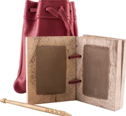 ULF-CP-12 - LARP ULFBERTH Cahier de cire en bois avec stylet en laiton et pochette en cuir