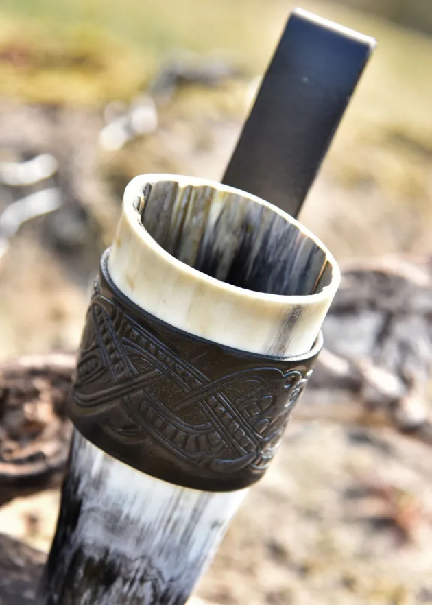 ULF-LP-39 Porte-corne à boire en cuir, estampé dragon, style Jelling 0,9L